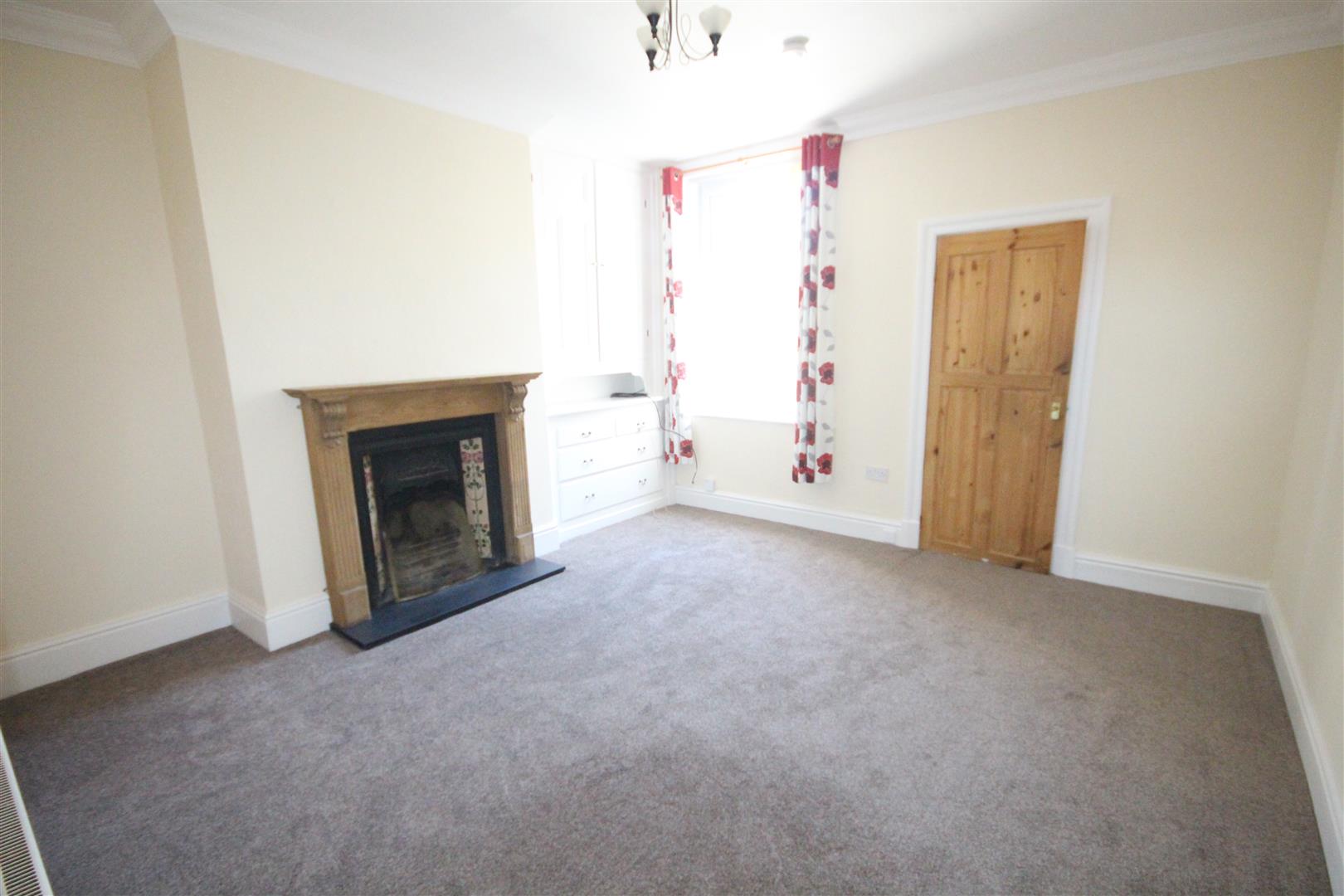 2 bedroom terraced house To Let in Barnoldswick - IMG_7868.jpg